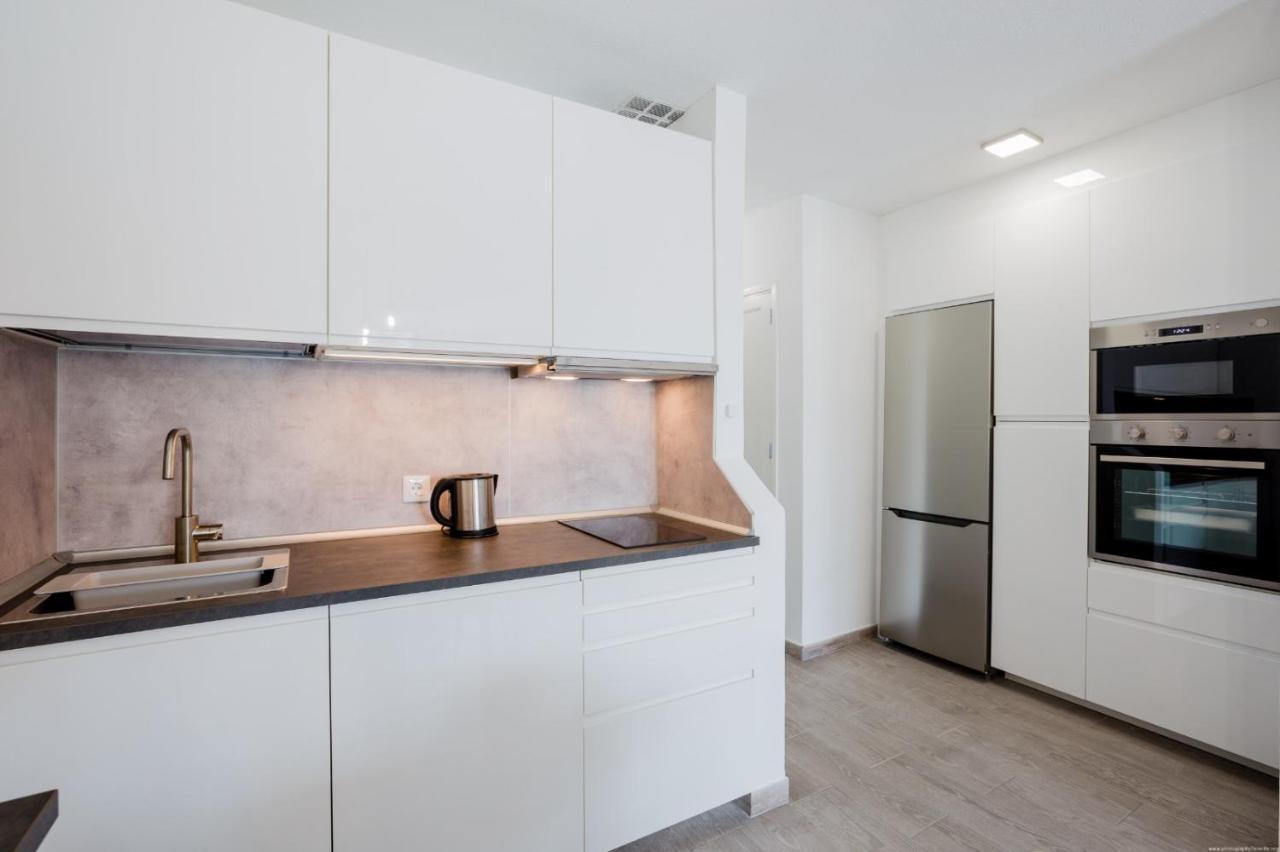 El Beril Apartment Адехе Екстериор снимка